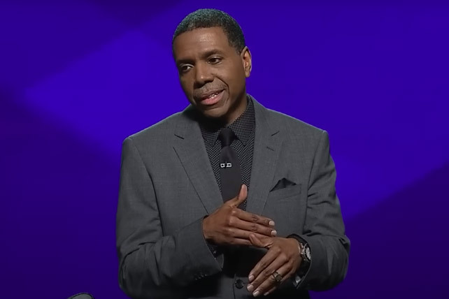 creflo dollar